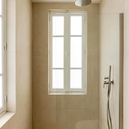 Amazing 1br 4p Louvre Museum Appartement *